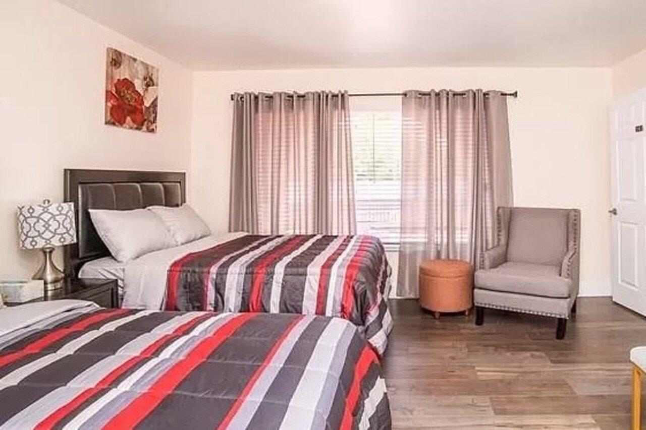 10b 9ba Mansion Sleeps 22 With Pool And Apartment
